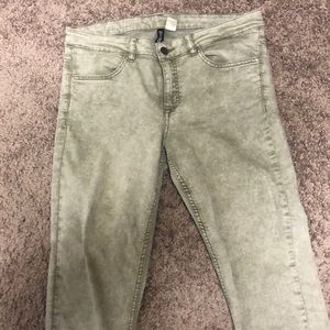 Stone wash grey skinny jeans